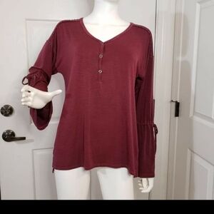 Dear John T-shirt size small